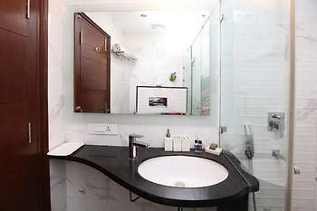 Oyo Premium Pitampura New Delhi Exterior photo