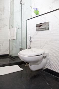 Oyo Premium Pitampura New Delhi Exterior photo
