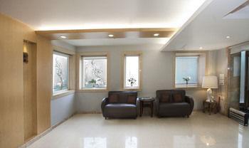 Oyo Premium Pitampura New Delhi Exterior photo